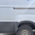 Tajny prototyp Daily ze skrętną tylną osią na testach w kurierce