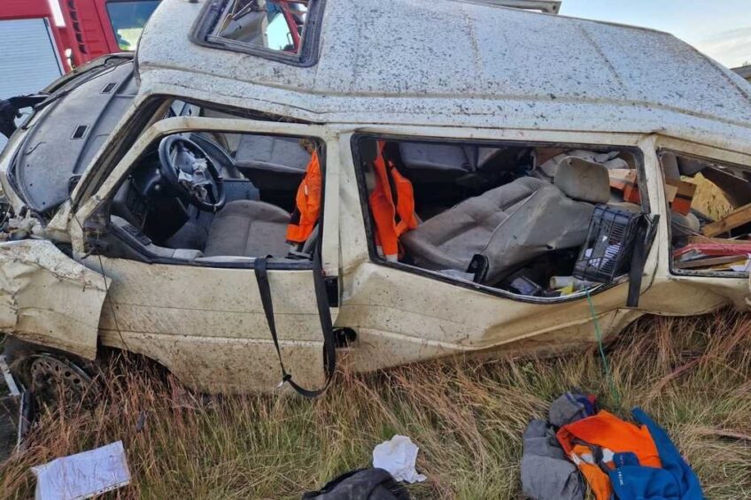 Tragiczny wypadek Transportera na S7. Nie żyją 2 osoby