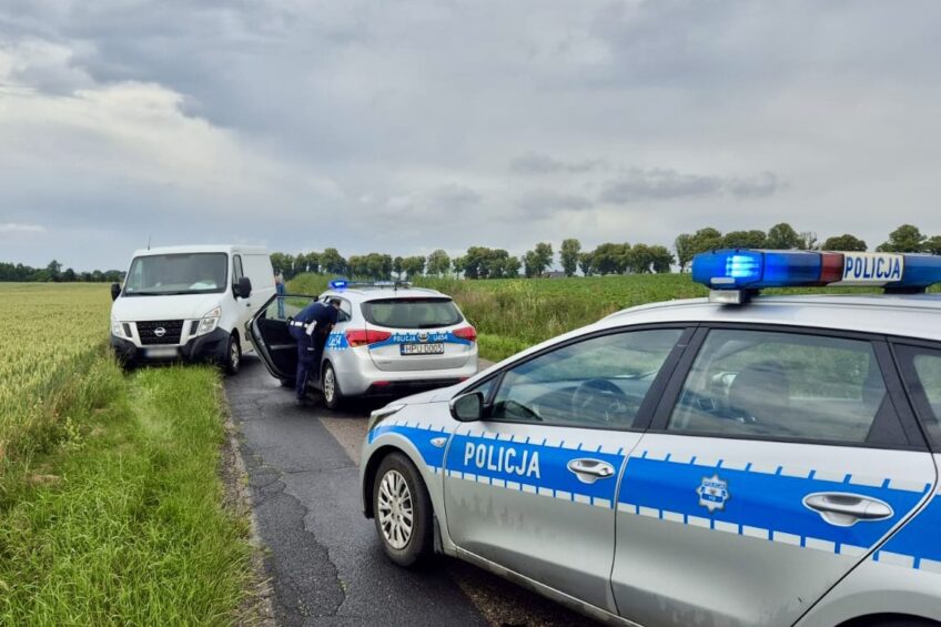 Zostawił kluczyki w stacyjce busa. Wykorzystał to 36-latek po „amfie”