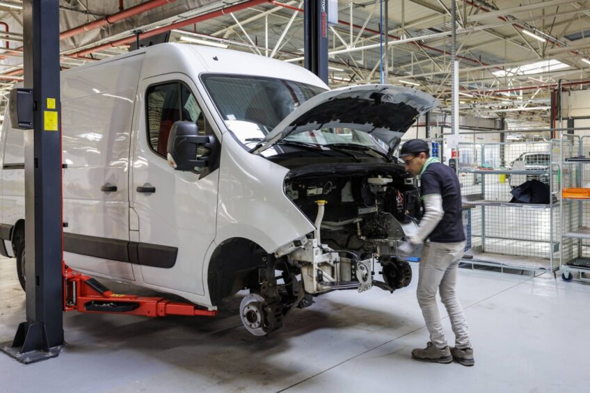 Napęd elektryczny zamiast diesla – nowa oferta dla Mastera III