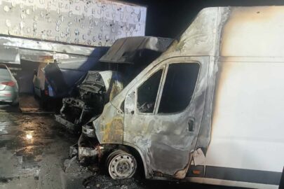 Nocny pożar i 3 spalone busy. Policja wyjaśnia sprawę