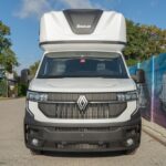 Renault Master IV z kurnikiem i spojlerami Spojkar