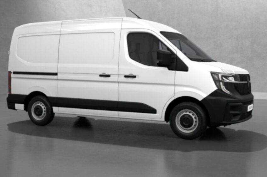Renault Master XDD od 133 400 zł netto. W salonach od września