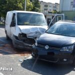 Uderzył Jumperem w Tourana. Zostawił zakleszczoną w VW kobietę