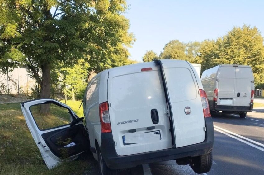 Fiorino jechało od lewej do prawej. Kierowca miał prawie 3 promile