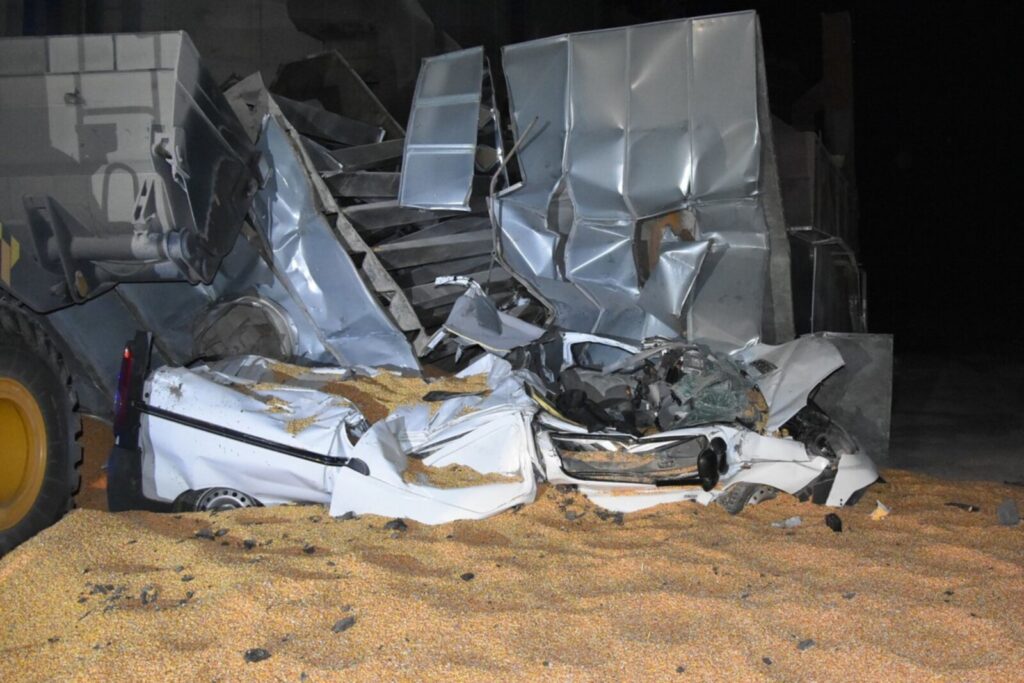 Na Opla Vivaro runął silos. Nie żyje 32-latek