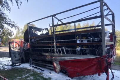 Nie tylko elektryki się palą. Ten Master zapalił się podczas jazdy