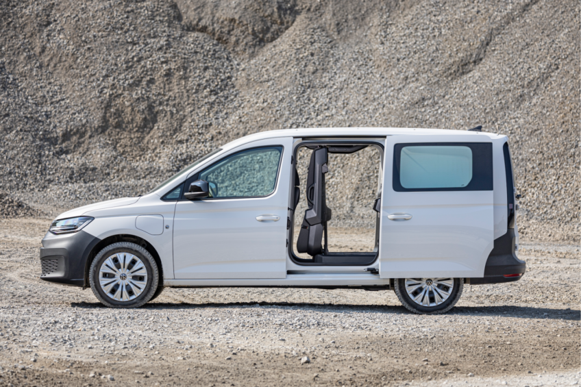 Volkswagen Caddy Flexible – furgonetka ze składaną tylną kanapą