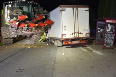 Iveco TurboDaily podczas wymijania zderzyło się z kombajnem