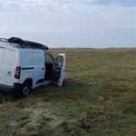 Kierowca Berlingo zakopał się na wydmach obszaru Natura 2000