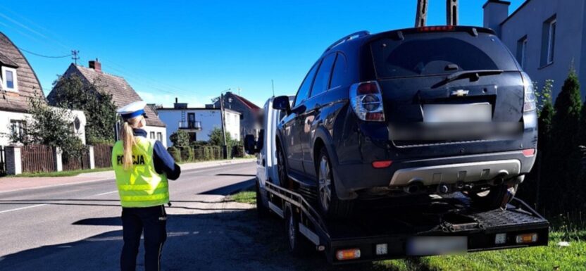 Przyciężki SUV na najeździe X70. No i kierowca zarobił