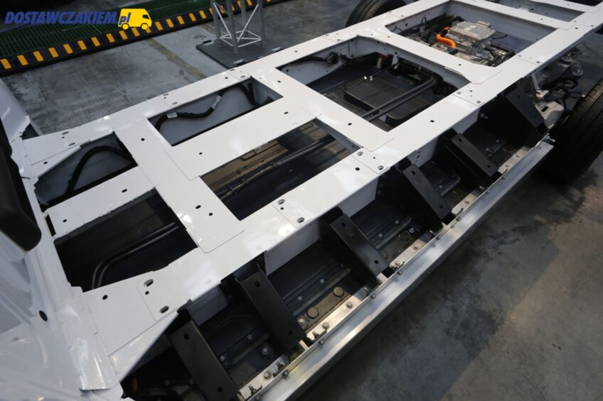 Ruszają dopłaty do elektrycznych busów N2 – do 400 000 złotych