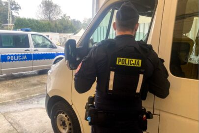 Skradziony w Niemczech bus odzyskany pod Słubicami