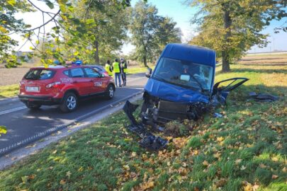 Tragedia na DW 534. Dostawczy MAN TGE uderzył w Opla Astrę