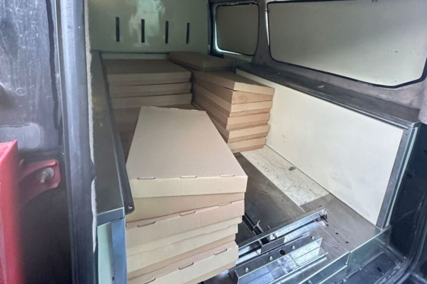 Zakład Pogrzebowy A.S. Bytom lubi to – karawan i nielegalne fajki