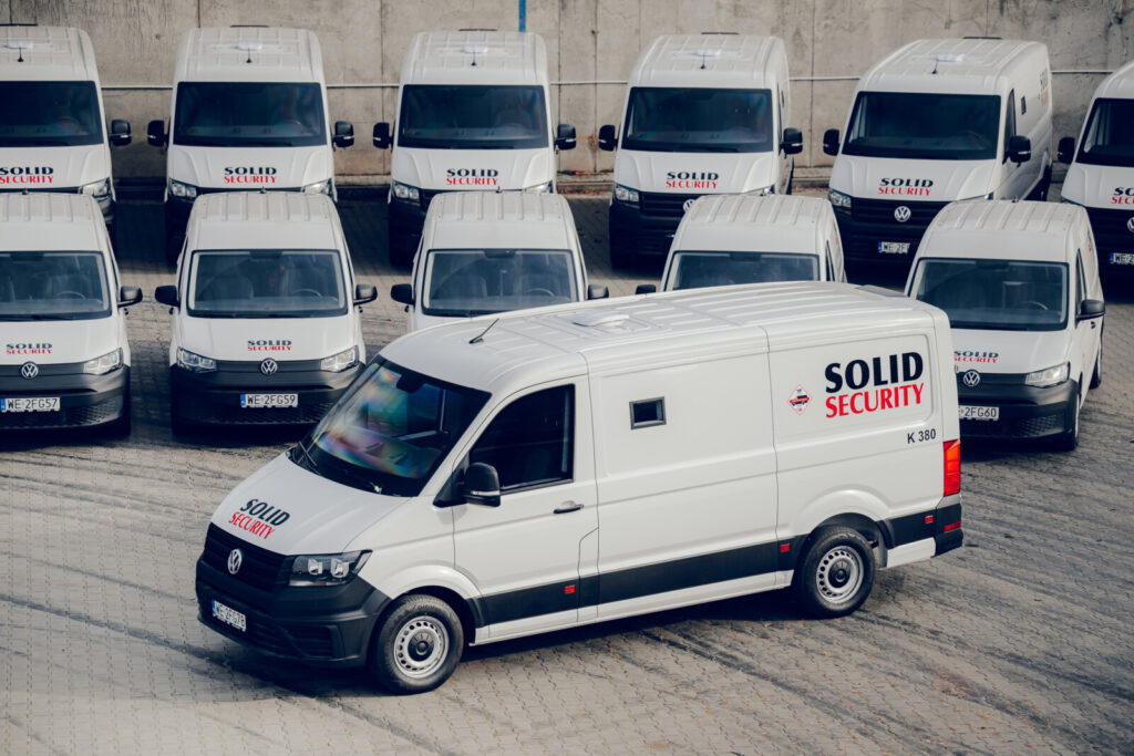 100 bankowozów dla firmy Solid - to Volkswageny Caddy i Crafter