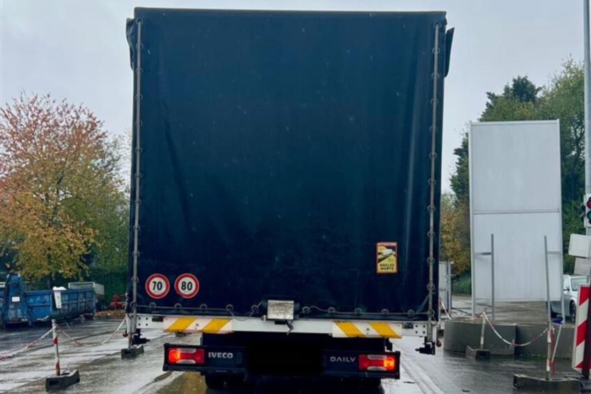 Kolejna krzywa akcja – bus przeładowany a fracht skonfiskowany