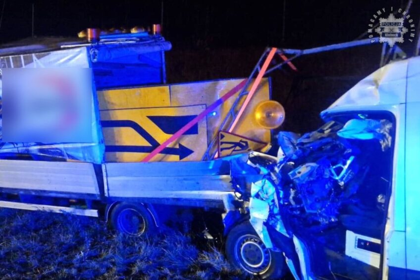 Na A1 Sprinter najechał na tył skrzyniowego Daily „drogowców”