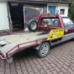 Polonez Truck z najazdem. To nie autolaweta, to motolaweta