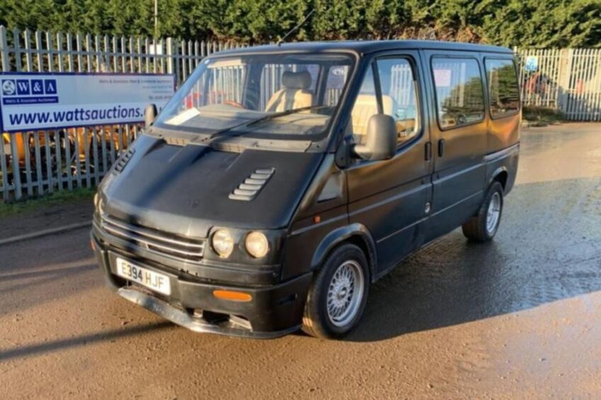 Transit z V8 i deską z Jaguara XJR. A kojarzycie Depeche Mode?