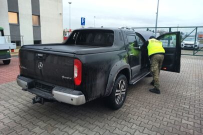 X-klasa odzyskana – podrobione tablice i sfałszowane dokumenty