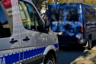 „Kierunek” i pęknięta szyba – na liczniku VW LT zniknęło 94 000 km