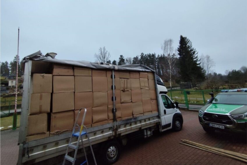 Dukat na łódzkich taflach i trefny ładunek o wartości miliona złotych