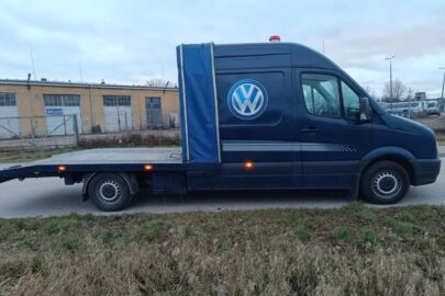 Volkswagen Crafter I jako hybryda. Hybryda furgonu i lawety