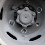 2 szpilek brak a reszta poluzowana. Autolawetę ściągnięto z A1