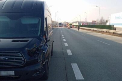 Wszedł na S8 po zgubioną tablicę. Śmiertelnie potrącił go Transit