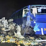 Nocne najechanie na S7. W stojący autobus uderzył bus