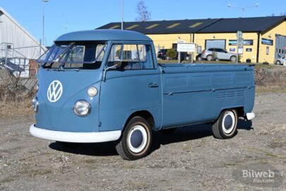 VW T1 z 1967 roku na aukcji. Aktualna cena to 82 551 zł