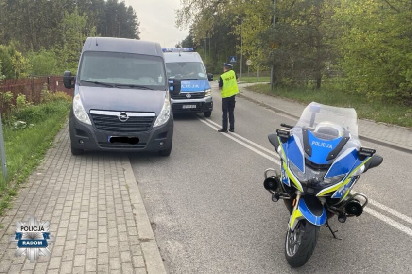 Kierowca Movano zignorował policjantów. Teraz grozi mu do 5 lat