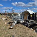 Tragedia na torach. Nie żyje kierowca Peugeota Boxera