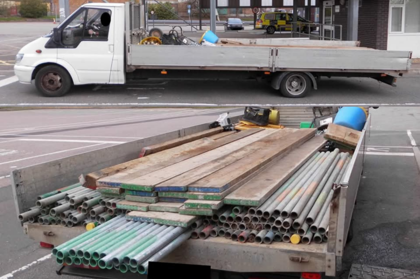 Transit w longu i ładunek luzem na otwartej skrzyni