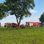 Minibus złamany na pół. Kierowcy Vivaro nie udało się uratować