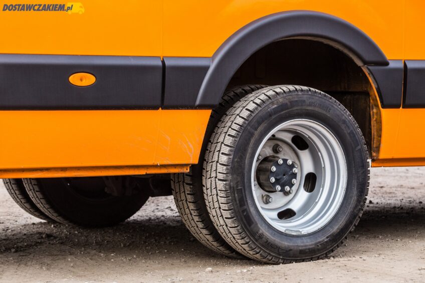 Import używanych LCV do Polski – dane za styczeń-maj 2025