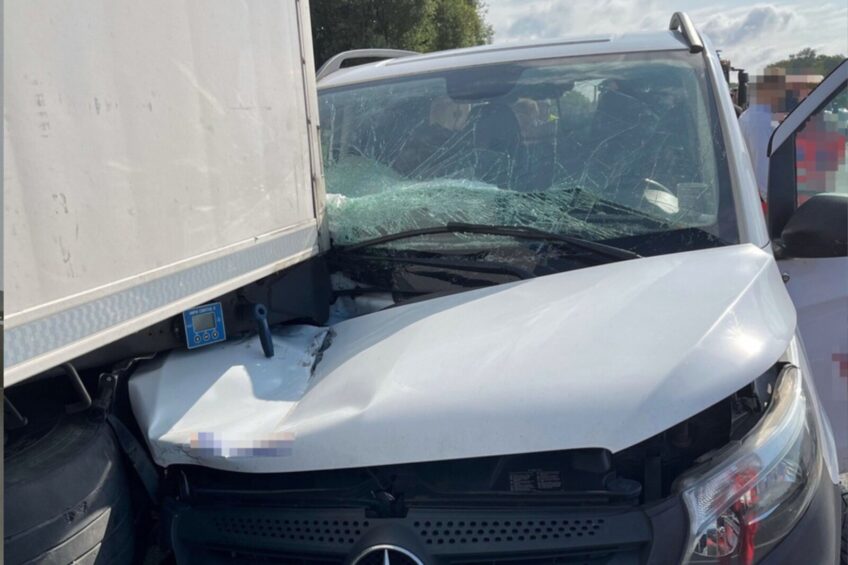 Przez 500 m polski zestaw ciągnął za sobą Vito wbite pod naczepę