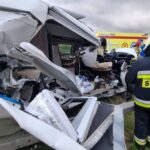 Tragedia na S6 - campervan wjechał w Movano drogowców