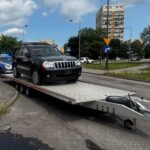 Tylko na chwilę - zostawił lawetę na ulicy zaraz za skrzyżowaniem