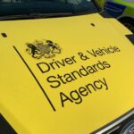 Wielka Brytania: 759 000 funtów kary za 3 przeładowane busy