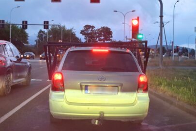 Klient sobie poradził – Avensis w kombi z bramkami na dachu