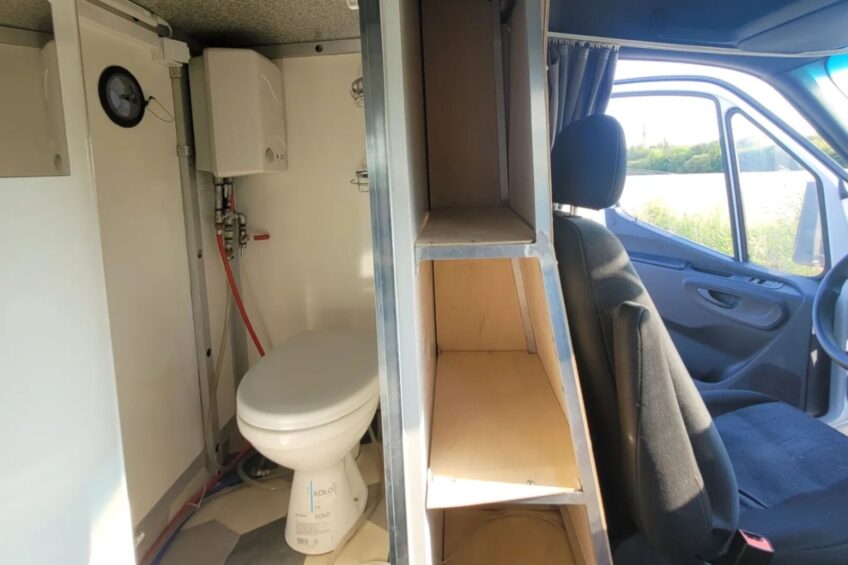 „Międzynarodówka” z WC i prysznicem. Kabina dłuższa o 95 cm