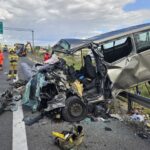 Na S7 Trafic wjechał w ciągnik koszący trawę - nie żyją 4 osoby