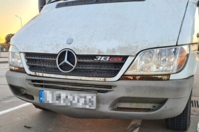 Chłodnia na supełki znaczyła teren. Kierowca Sprintera ukarany