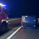 Jeleń na autostradzie A4 - doszło do zderzenia ze Sprinterem