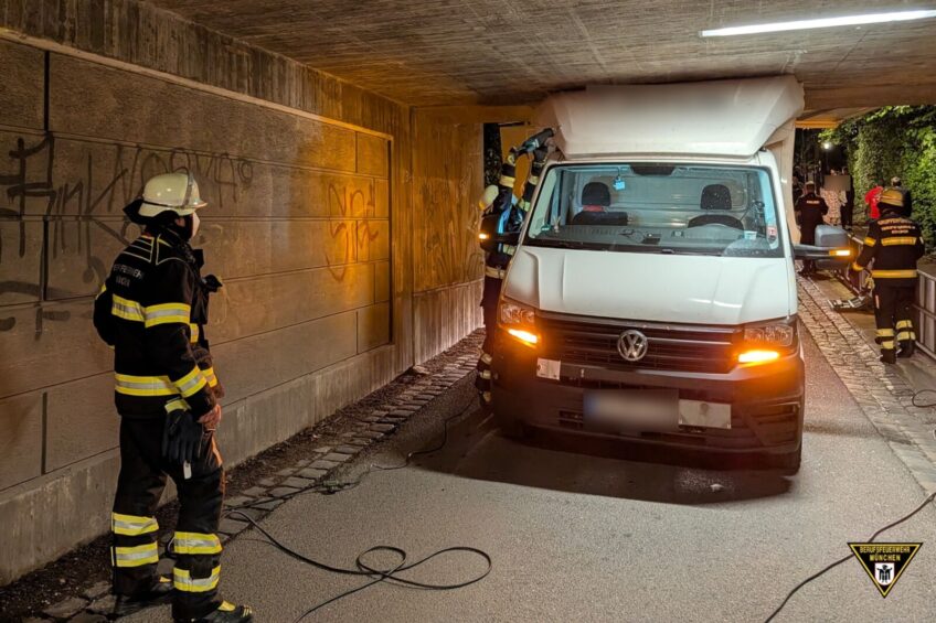 Nie. Ten Crafter nie wiózł wiaduktu i nie zabrakło paliwa