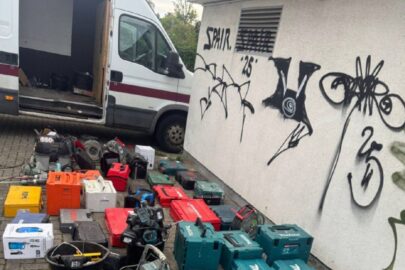 Skradzione elektronarzędzia w busie – pomógł lokalizator GPS