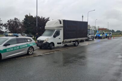 Ukraińskie busy z „lewymi” dowodami rejestracyjnymi wpadły na A4