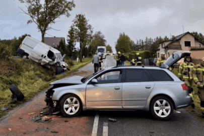 Kierowca Ducato spowodował wypadek na DW 211 – ranne 2 osoby